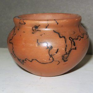 Navajo Artist Yazzie Pottery Pot Ceramic Hand Painted Vase Native American